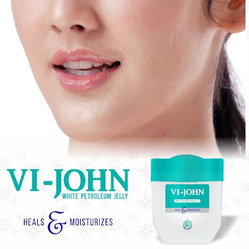 How to Save Your Lips from Drying? | Vi-john White Petroleum Jelly Classic1